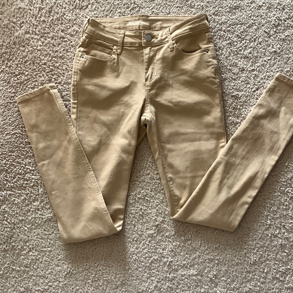 Old Navy Denim - Old Navy RockStar tan colored jeans. Size 0, 29in inseam. NWOT